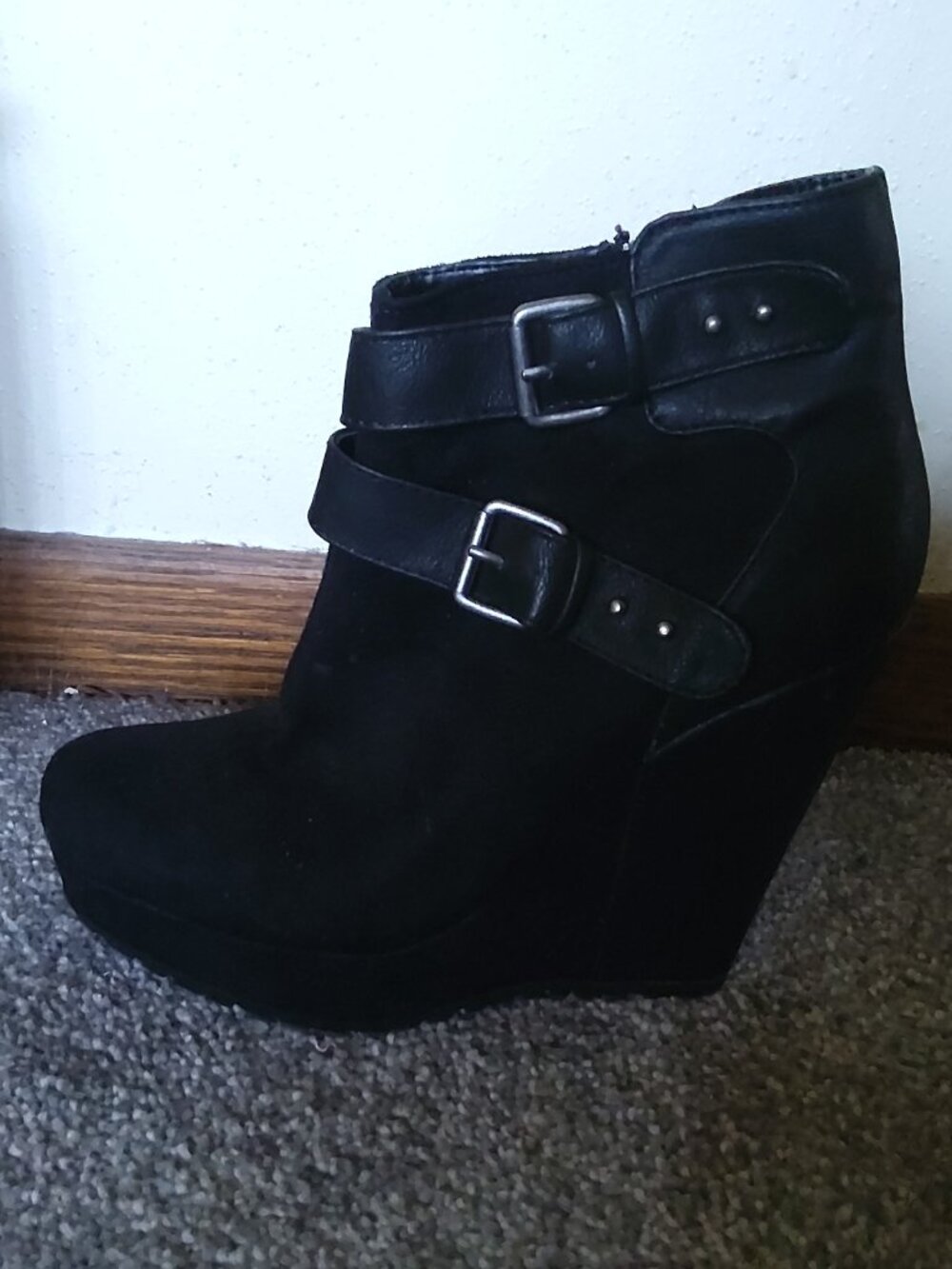 BLACK SUEDE AND LEATHER BOOTS